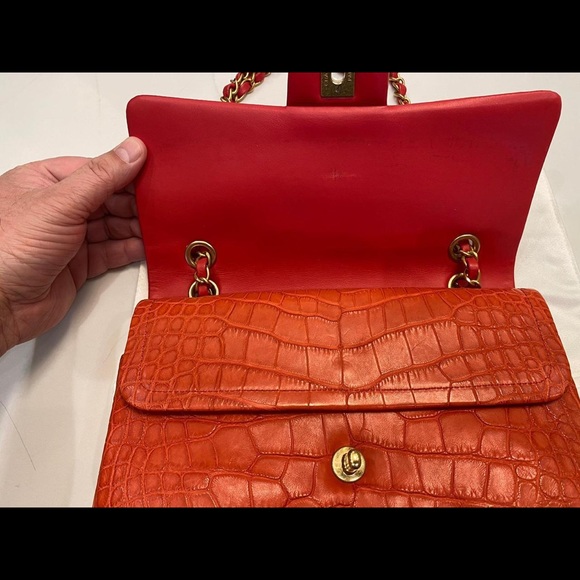 Chanel Crocodile Classic medium bag with GHW - Picture 12 of 15